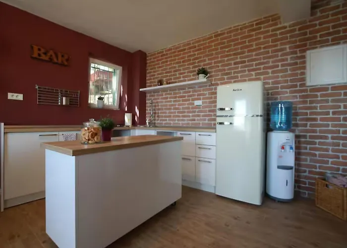 Stone House Bay View - Kastel Luksic Feriehus