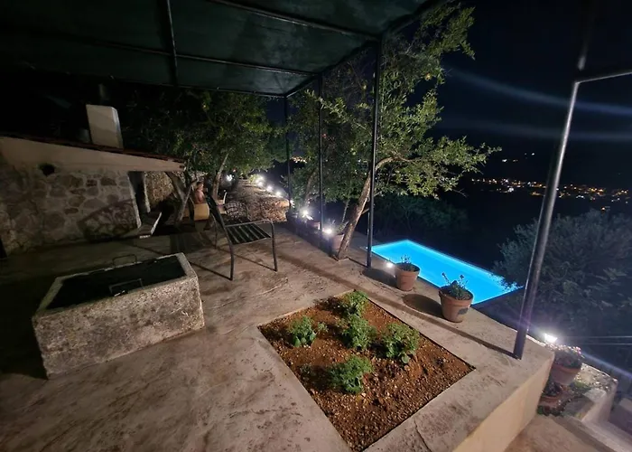 Feriehus Stone House Bay View - Kastel Luksic